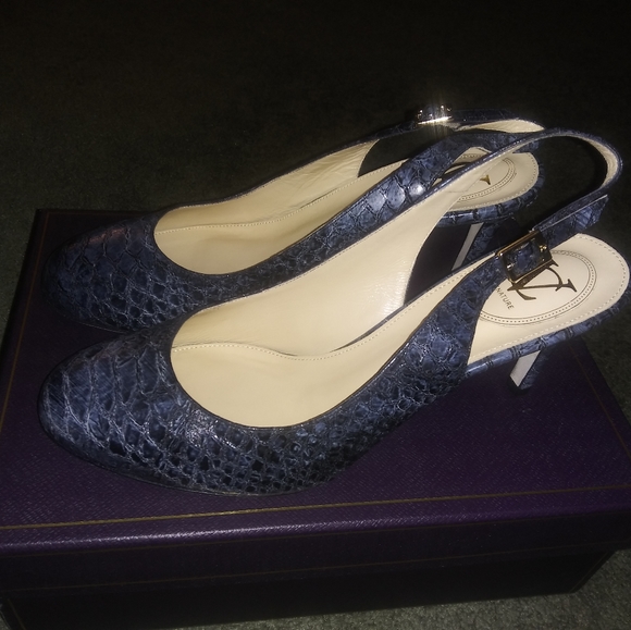 Shoes - Picture 3 of 3